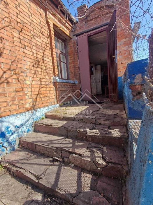 Продаж будинку ц-м район, (центральний ринок)