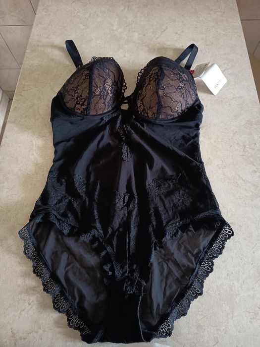 Nowe body koronkowe 85 C Gina Bennotti 40 L czarne
