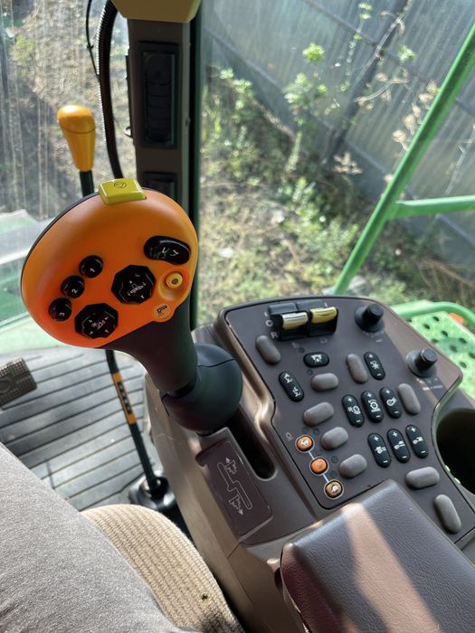 Комбайн John Deere T 660 + жатка 625R