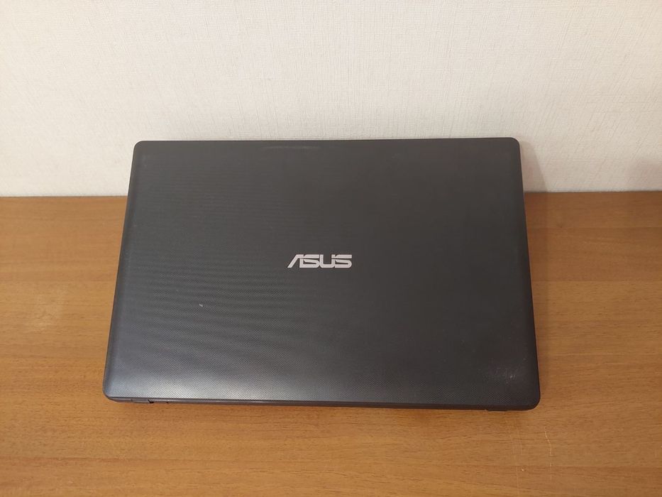 Ноутбук Asus X550CL / 15.6"/ 4 гб/ HDD 250 Гб/ БатареяРобоча