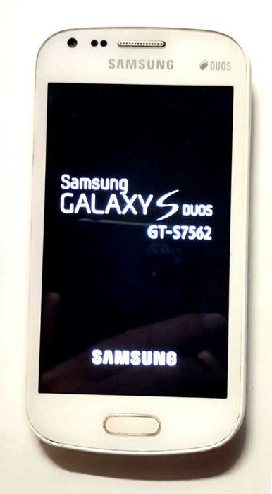 Samsung GT S7562