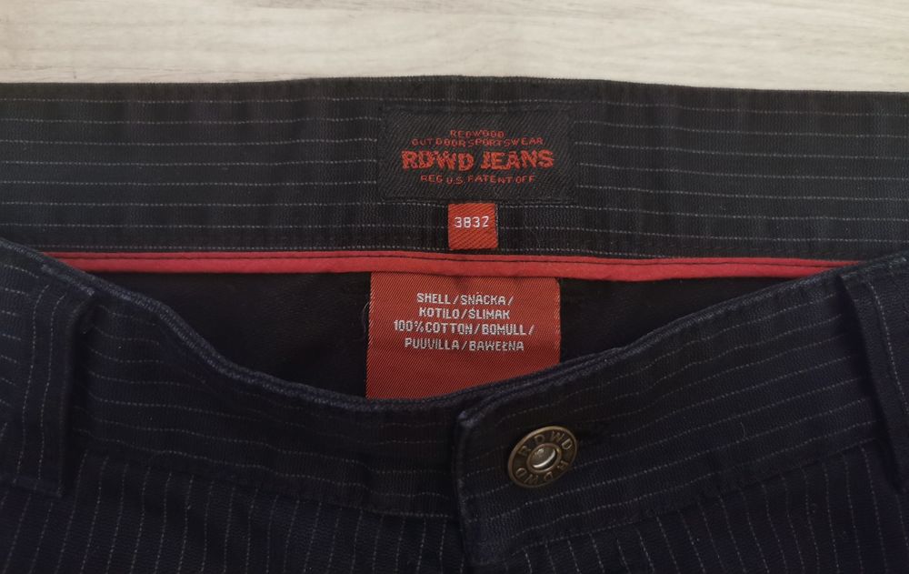 Eleganckie spodnie RDWD jeans czarne w biale paski .
