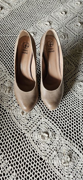 Buty na wysokim obcasie