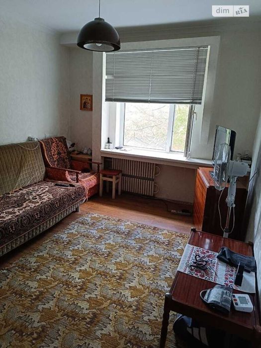 Продається 3-кімнатна квартира Бородинський