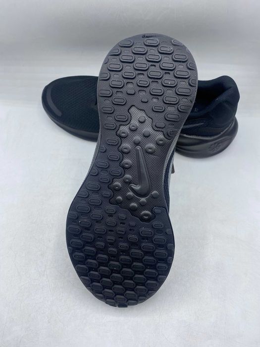Кросівки для бігу nike revolution 7 (fb2207-005) оригінал