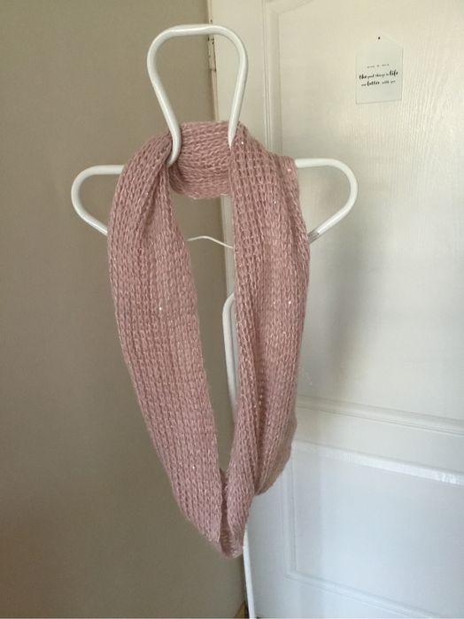 Różowy komin damski