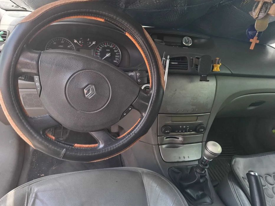 Renault Laguna 2004 (Gasóleo) – 270.000 km