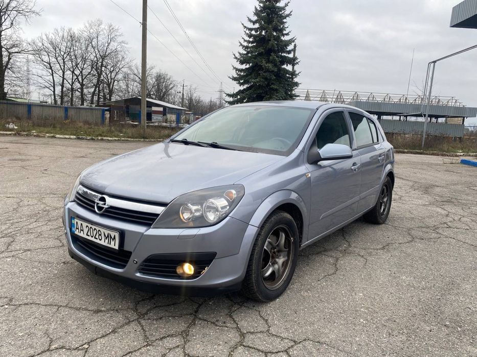 В Дуже Гарному Стані OPEL Astra H 1.6 Бензин На Автоматі! 140тис км