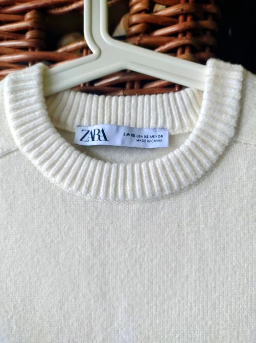 Milutkie sweterek Zara