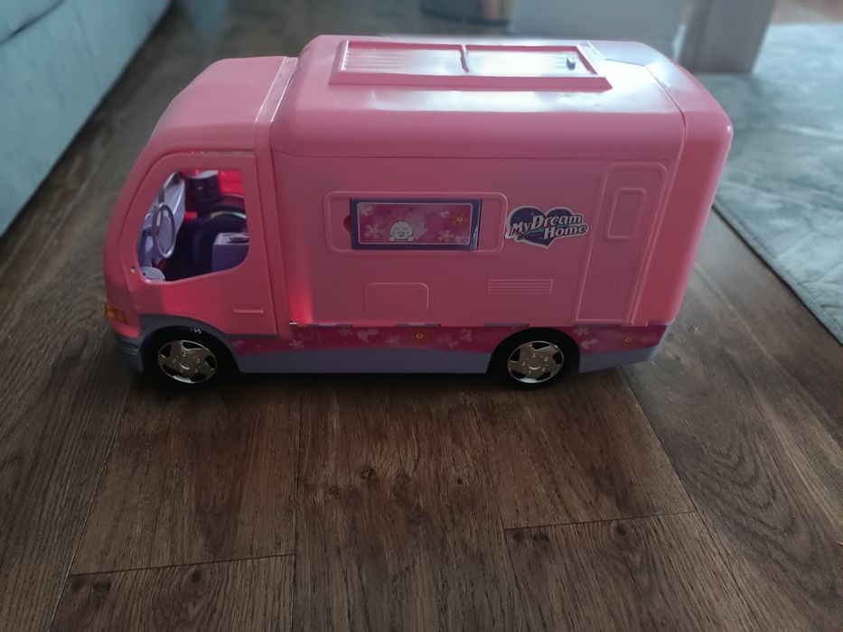 Samochód zabawka kamper