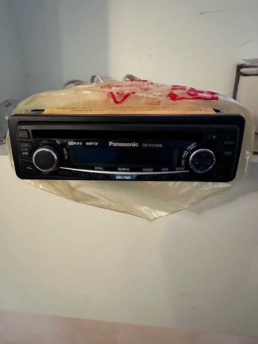 Продам магнітолу Panasonic CQ-C1313 NE (нова)