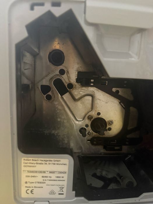 кавомашина Bosch VeroAroma 300 (модель TES60351DE/08)