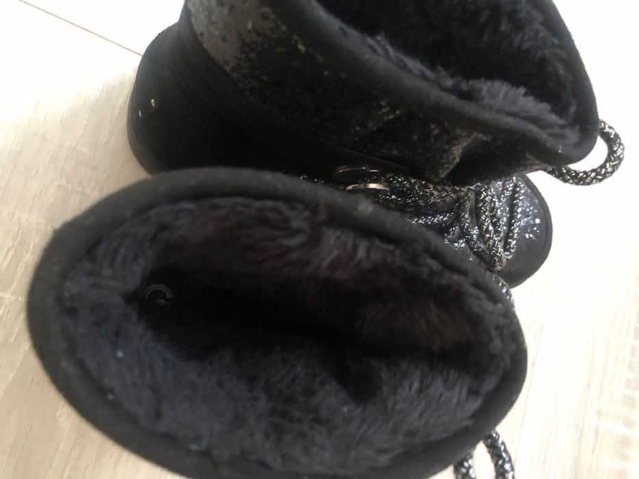 Теплі зимові чоботи GUESS, оригінал , чорного кольору , розмір 36