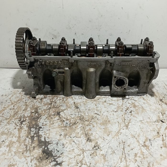 Гбц головка 2.0 8V  Audi 80 100 Passat b3 B4 Golf Vento