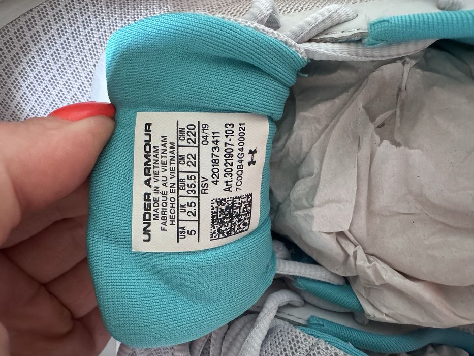 Новые Дитячі кросівки Under Armour 22.5 см сіро-блакитні нові