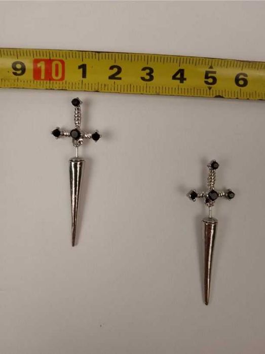 Сережки-гвоздики у вигляді меча (нові)