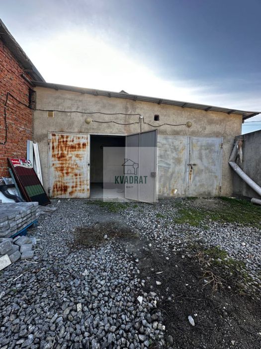 Здам два гаража в центрі міста