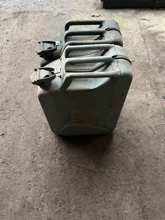 Karnister metalowy 20L