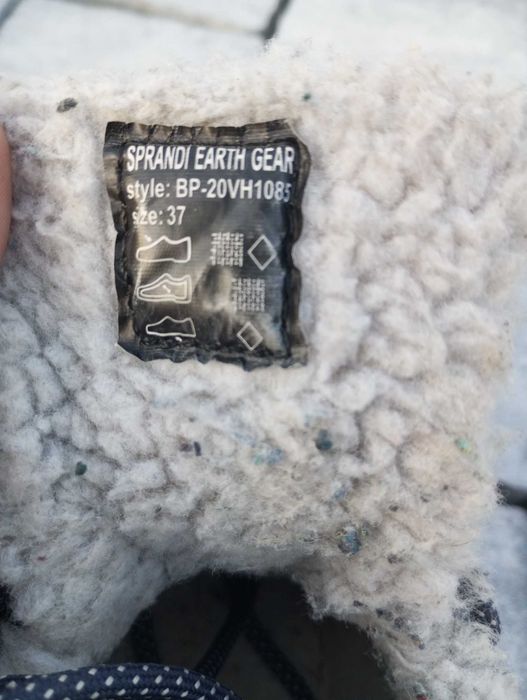 Buty zimowe, śniegowce - rozmiar 37