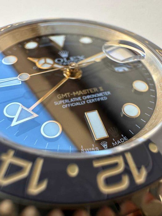 Швейцарские часы Rolex Gold GMT-Master II. Два часовых пояса