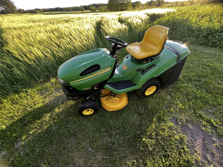 Traktorek John Deer LR135