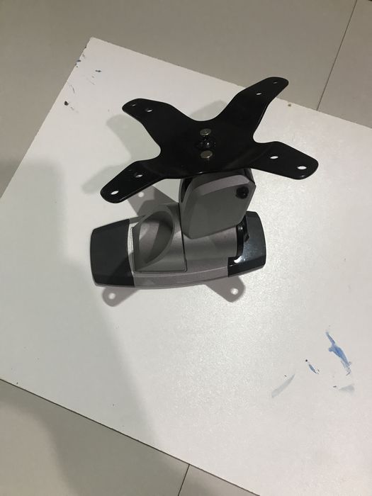 Uchwyt scienny do monitora