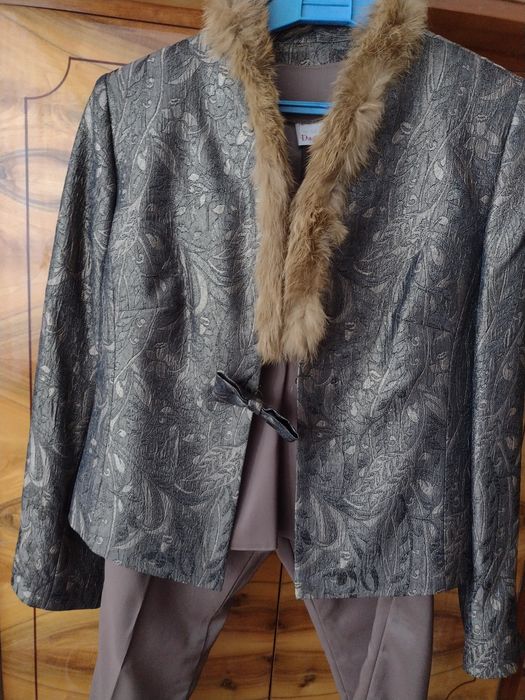 żakiet z rudym liskiem spodnie top odcienie brązu elegancki komplet r.