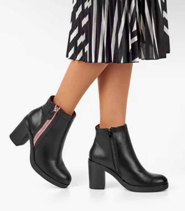 Botki Catwalk NOWE z kolorową lamówką r.40