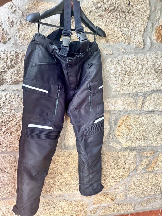 Vendo casaco e calças de moto armure