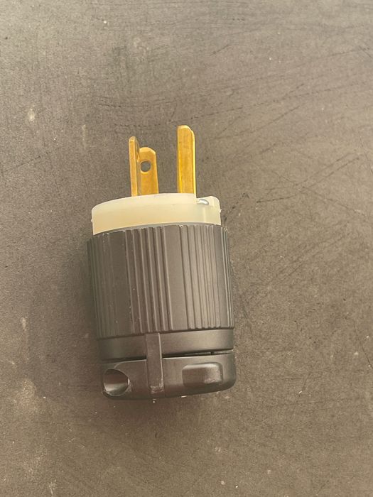 Вилка usa nema 6-20 20A