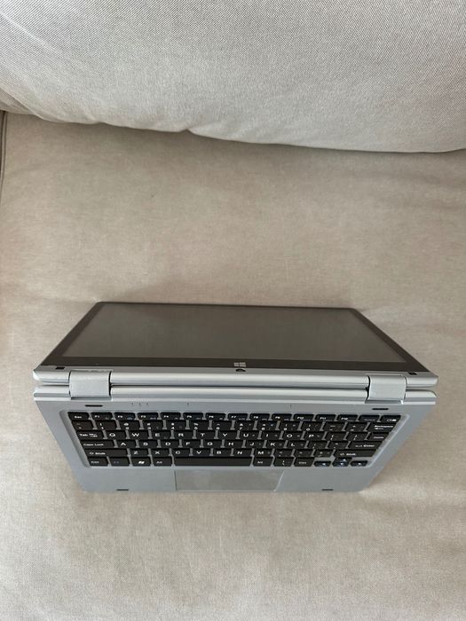 Computador portátil / tablet64283856404995124