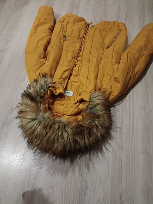 Куртка нова ,ріст 148*160.