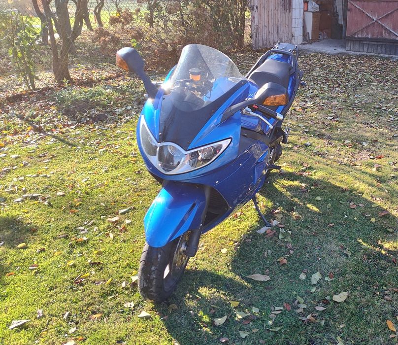 Triumph Sprint ST 1050