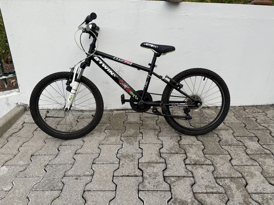 Bicicleta B’TWIN Roda 20 x 1,95
