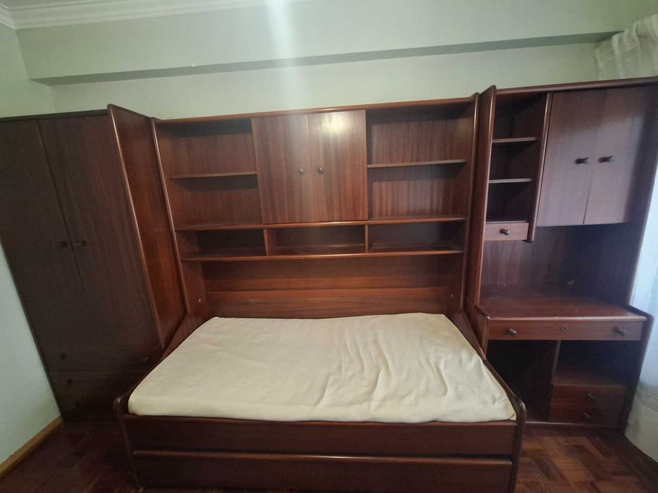 Mobilia e quarto completo *impecável*
