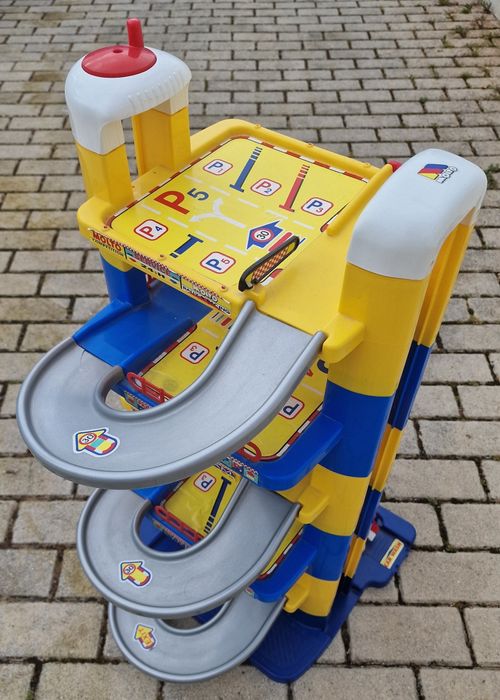 Estação serviço infantil + 70 carros