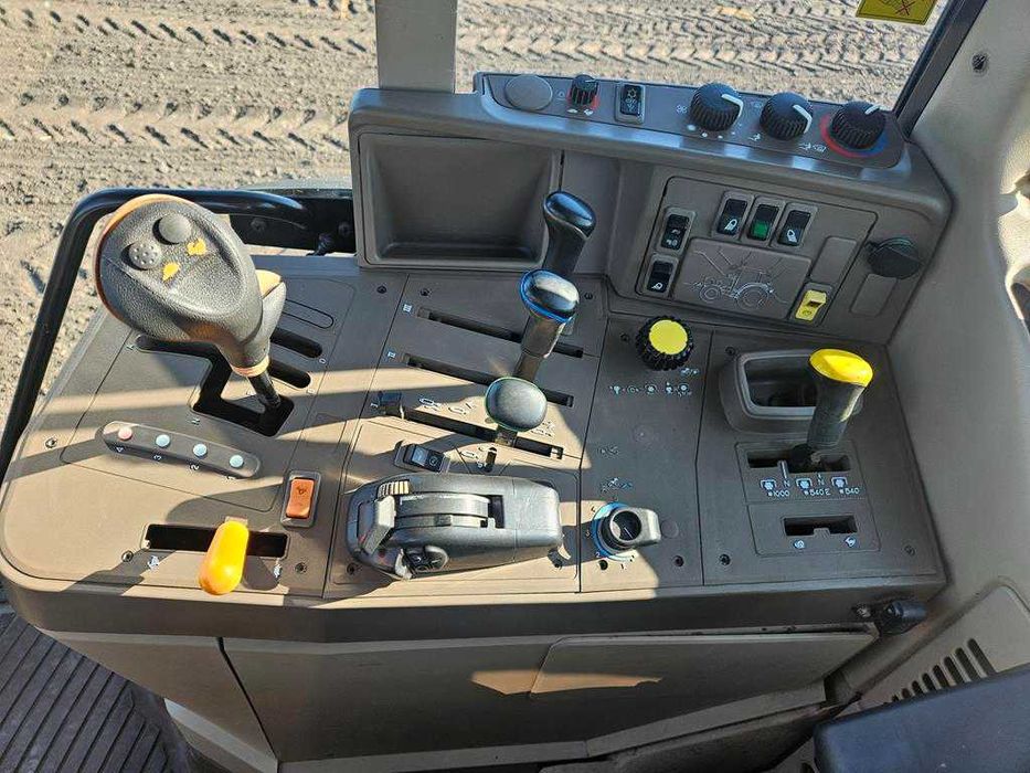 Ciągnik John Deere 6930, Cena netto 197500 zł