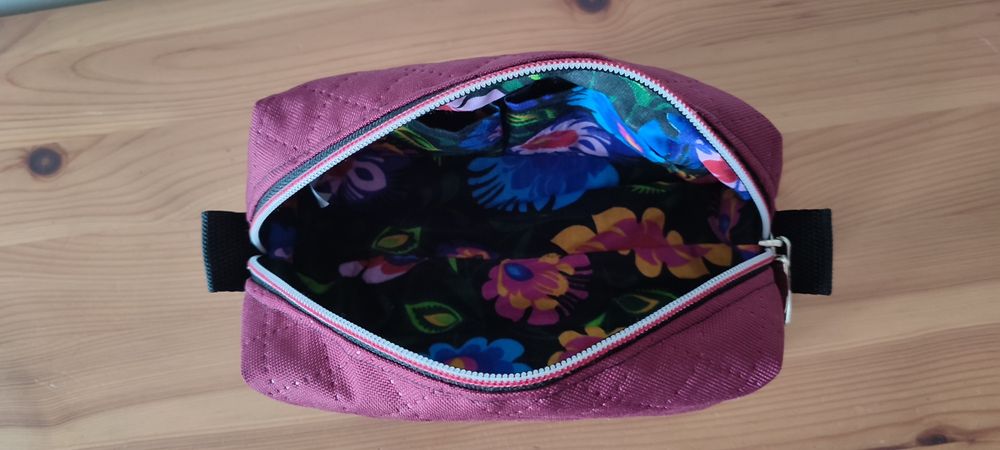 Kosmetyczka/piórnik/organizer
