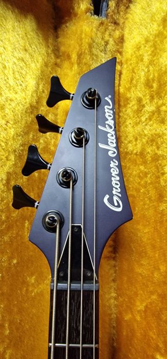 Gitara Basowa Grover Jackson
