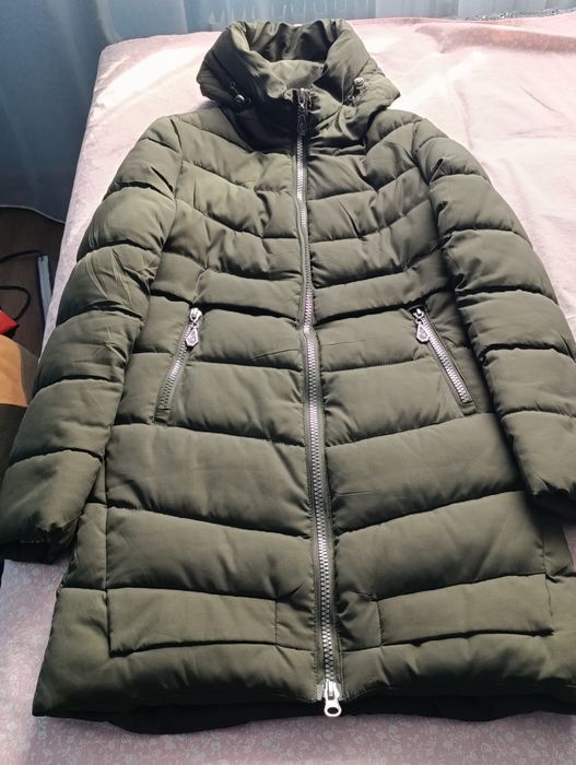 Зимняя куртка теплая