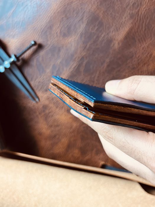 Ręcznie wykonany portfel skórzany bifold
