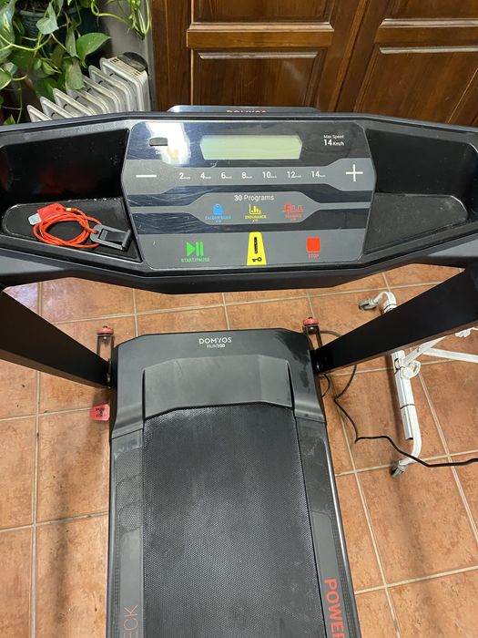 Passadeira DOMYOS RUN100 — Em ótimo estado!