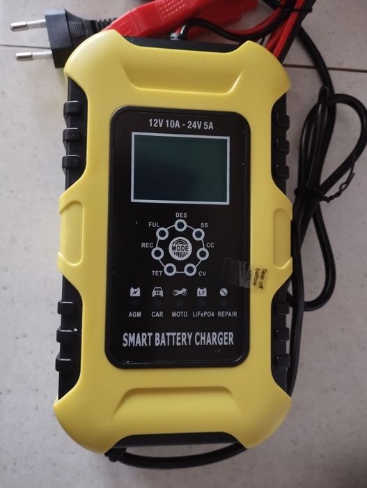 12V10A Зарядное устройство 10А12Vдля автомобиля.