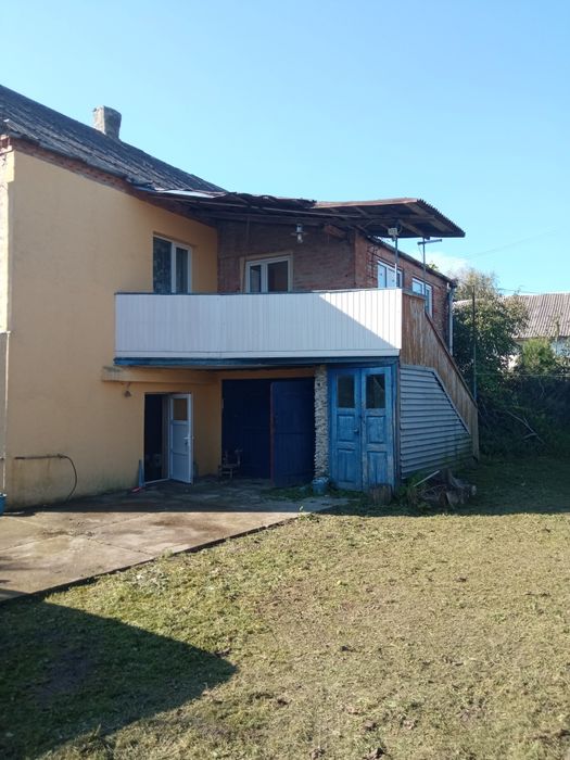 Продається приватизований житловий будинок в селі Верхів Рівненської о