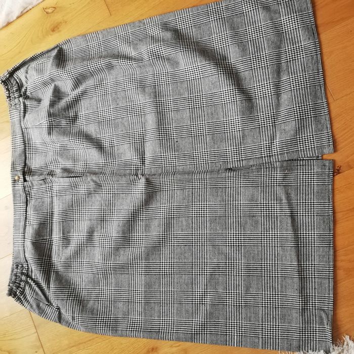 Spódnica damska rozmiar XXXL pas 114-126 cm