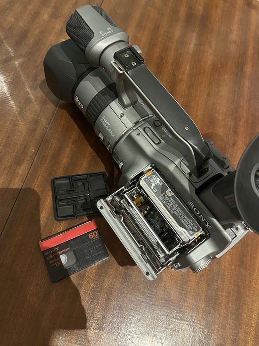 Sony DCR-VX1000 PAL kamera cyfrowa miniDV