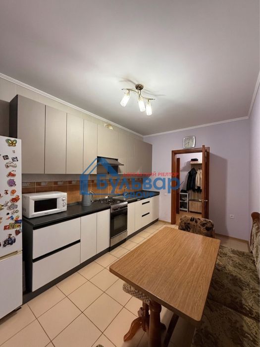 3к квартира 88м2 цегла котел поверх 2/7 Центр