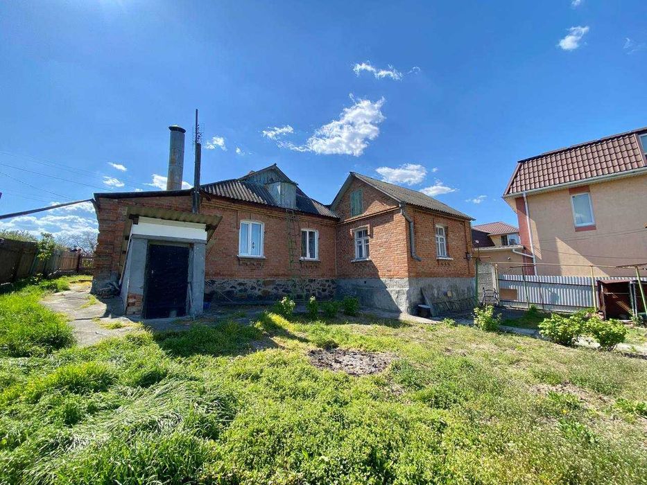 Продам 1 поверховий будинок з ділянкою на вул Дмитра Марковича 2342