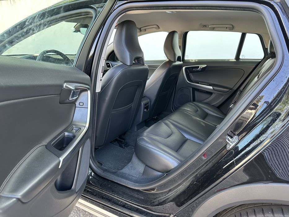 Volvo v60 cross country