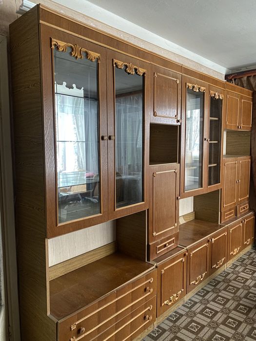 Меблева стінка у вітальню, 4 секції